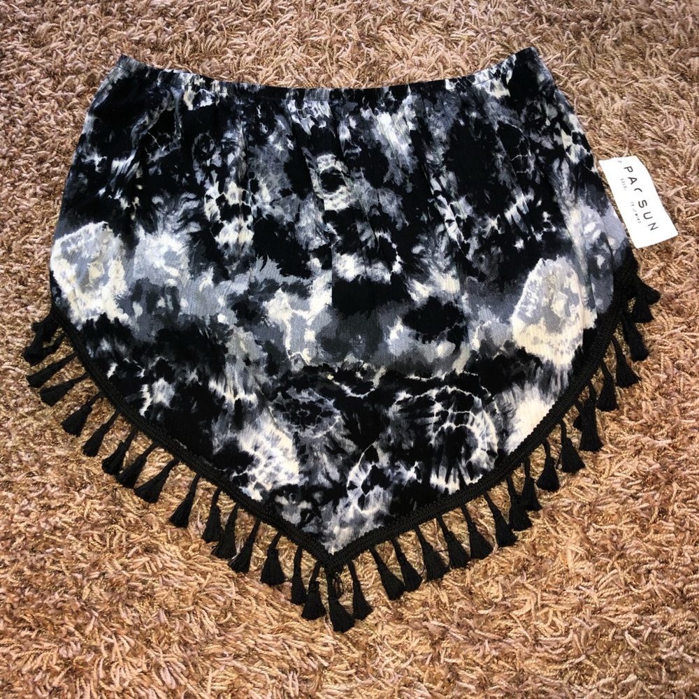 Strapless flowy tie dye shirt